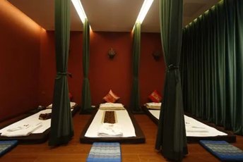 深圳福田泰式按摩的被动瑜伽：当身体被折叠成诗